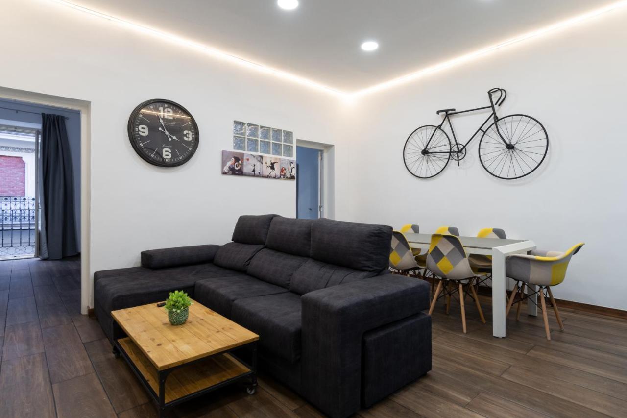 Vip Cervantes, By Monaro***** مدريد المظهر الخارجي الصورة